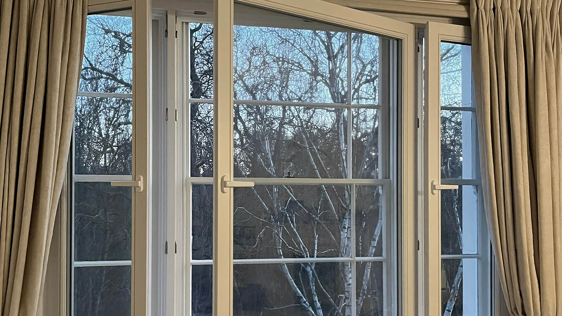2025_soundproof_prince_albert_road_top 49dB secondary sash window installed over original timber sash in a Victorian master bedroom on Prince Albert Road, NW1