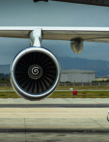 2025_soundproof_solutions_plane_landing